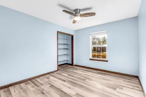 Bedroom - 6590 Warren Rd, Milton, FL 32583 photo 3 of 3