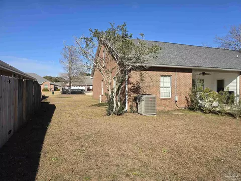 Exterior - 4147 Lancaster Gate Dr, Pace, FL 32571 photo 3 of 7