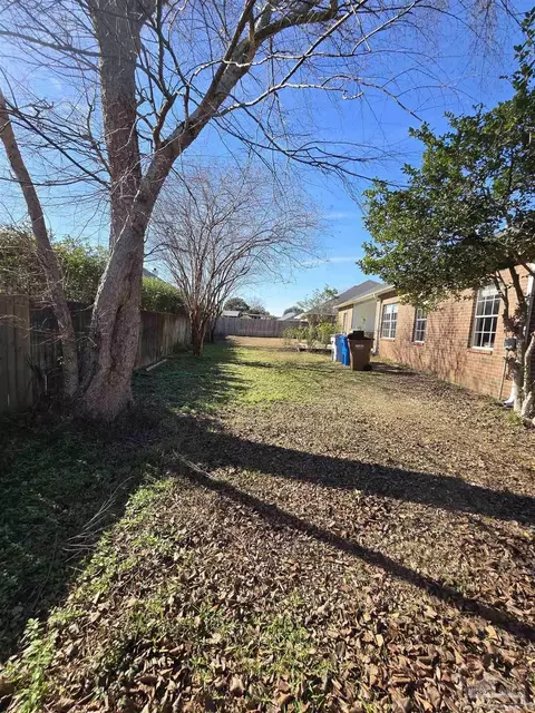 Exterior - 4147 Lancaster Gate Dr, Pace, FL 32571 photo 5 of 7