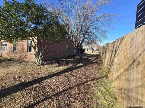 Exterior - 4147 Lancaster Gate Dr, Pace, FL 32571 photo 7 of 7