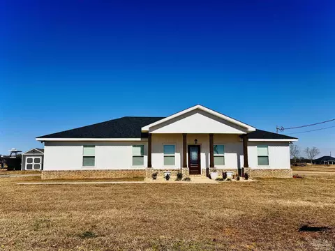 2360 Trudy Ln, Jay, FL 32565