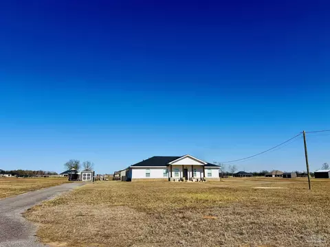Exterior - 2360 Trudy Ln, Jay, FL 32565 photo 2 of 3
