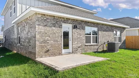 136 Albatross St, Cantonment, FL 32533 photo 2