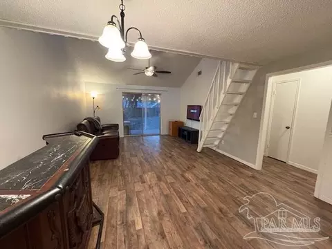 Living - 5869 Byrom St, Milton, FL 32570 photo 2 of 4