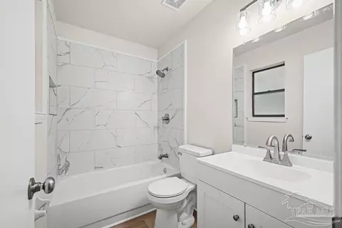 Bath - 4373 Cecelia Ct, Pace, FL 32571 photo 1 of 3