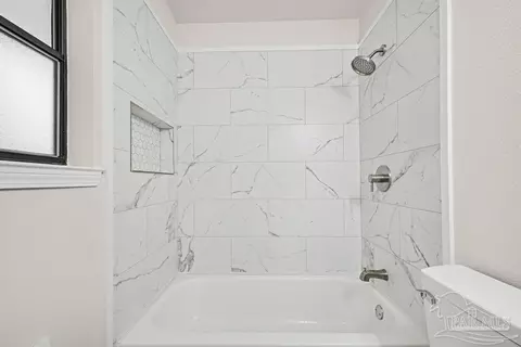 Bath - 4373 Cecelia Ct, Pace, FL 32571 photo 2 of 3
