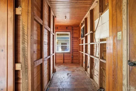Entry Way - 5135 Market Rd, Jay, FL 32565 photo 2 of 2