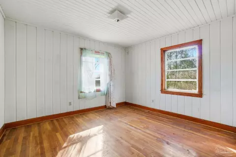 Bedroom - 5135 Market Rd, Jay, FL 32565 photo 4 of 6