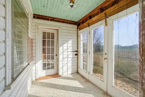 Exterior - 5135 Market Rd, Jay, FL 32565 photo 5 of 14