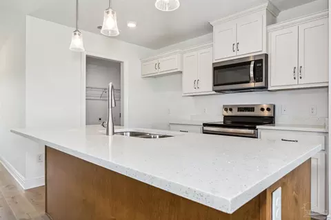 Kitchen - 9319 Salter Rd, Pace, FL 32571 photo 2 of 4