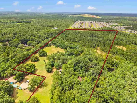 6640 Frank Reeder Rd, Pensacola, FL 32526