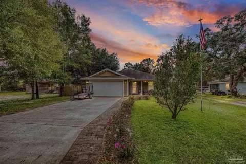 5407 Maverick Ln, Gulf Breeze, FL 32563