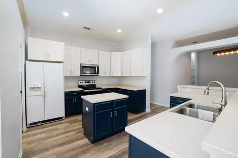 Kitchen - 4836 Timber Ridge Dr, Pace, FL 32571 photo 2 of 3