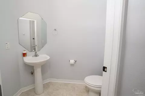 Bath - 4836 Timber Ridge Dr, Pace, FL 32571 photo 5 of 5