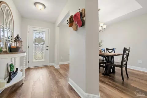 Entry Way - 5109 Carley Ct, Milton, FL 32583 photo 2 of 5