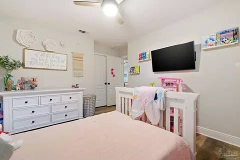 Bedroom - 5109 Carley Ct, Milton, FL 32583 photo 2 of 5