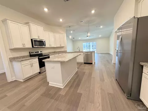 Kitchen - 5271 Wahoo Rd, Pace, FL 32571 photo 3 of 5