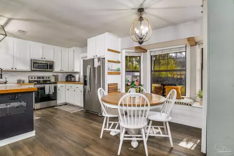 Kitchen - 4935 Andrea Ln, Pace, FL 32571 photo 1 of 4