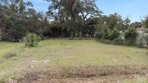 2455 W Belmont St, Pensacola, FL 32505