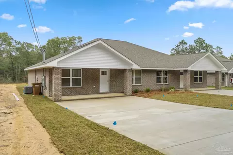 68766878 Trailride N, Milton, FL 32570
