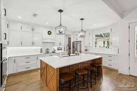 Kitchen - 6505 Drayton Hill Way, Pace, FL 32571 photo 2 of 3