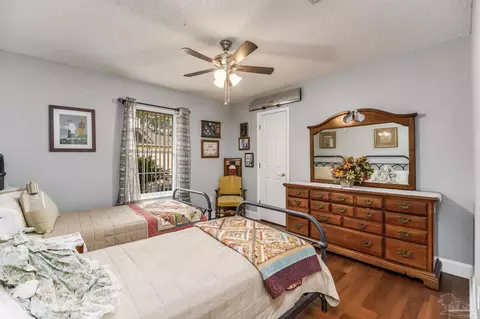 Bedroom - 3106 Cobblestone Dr, Pace, FL 32571 photo 8 of 10