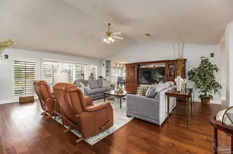 Living - 3106 Cobblestone Dr, Pace, FL 32571 photo 2 of 3