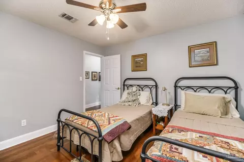 Bedroom - 3106 Cobblestone Dr, Pace, FL 32571 photo 10 of 10