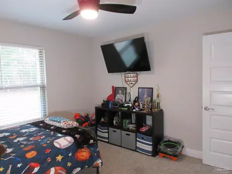 Bedroom - 6782 Beaudry Ln, Milton, FL 32570 photo 11 of 15