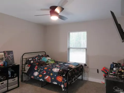 Bedroom - 6782 Beaudry Ln, Milton, FL 32570 photo 14 of 15
