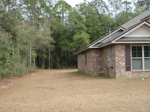 Exterior - 6782 Beaudry Ln, Milton, FL 32570 photo 10 of 17