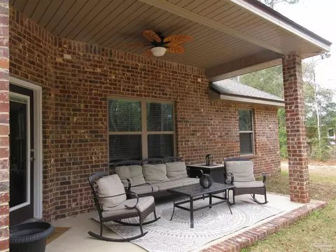 Exterior - 6782 Beaudry Ln, Milton, FL 32570 photo 3 of 17