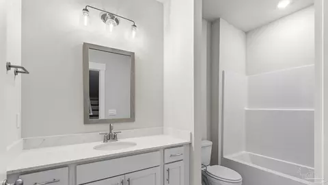 Bath - 5920 Greenfield St, Pace, FL 32571 photo 4 of 5