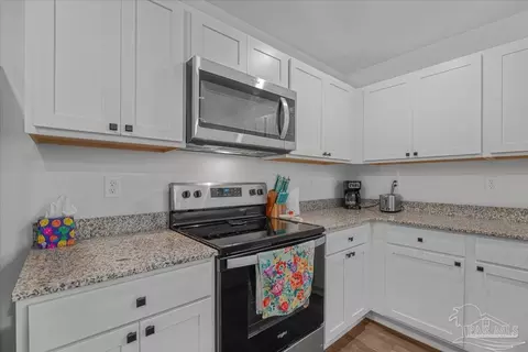Kitchen - 1981 Rube Smith Rd, Jay, FL 32565 photo 2 of 4