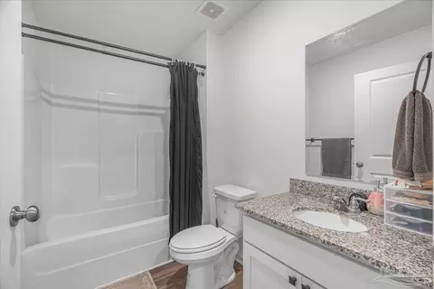 Bath - 1981 Rube Smith Rd, Jay, FL 32565 photo 1 of 2