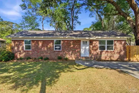 6210 Long St, Milton, FL 32570