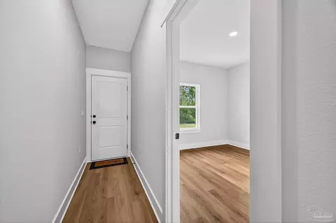 Entry Way - 2976 N 25th Ave, Milton, FL 32583 photo 15 of 19