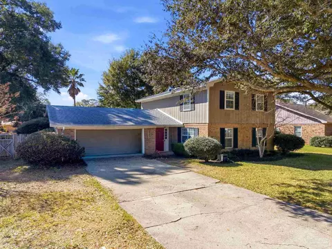 4201 Crawford Dr, Pensacola, FL 32504