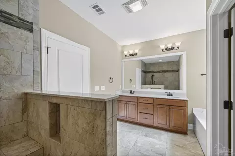 Bath - 7933 Silver Maple Dr, Milton, FL 32583 photo 2 of 5