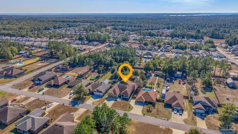 View/Area - 7933 Silver Maple Dr, Milton, FL 32583 photo 6 of 9