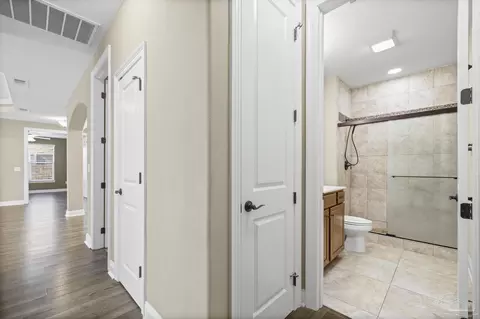Entry Way - 7933 Silver Maple Dr, Milton, FL 32583 photo 7 of 7