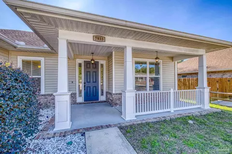 Exterior - 7933 Silver Maple Dr, Milton, FL 32583 photo 9 of 20