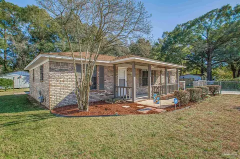 8424 Forge Pl, Pensacola, FL 32514