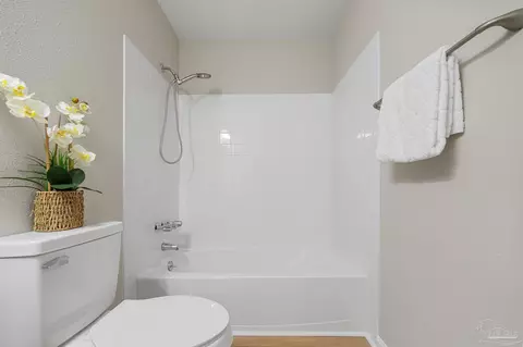 Bath - 284 Dolan Dr, Cantonment, FL 32533 photo 10 of 11
