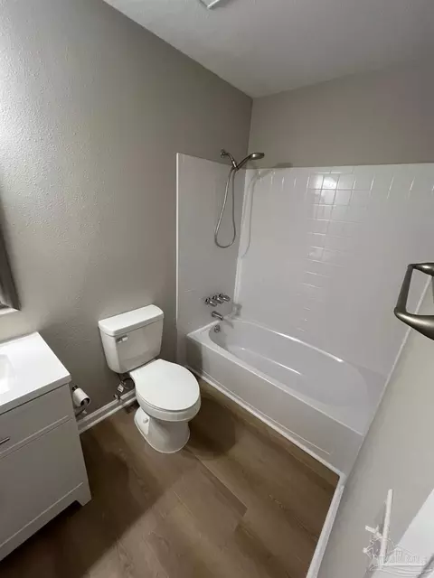 Bath - 284 Dolan Dr, Cantonment, FL 32533 photo 2 of 11