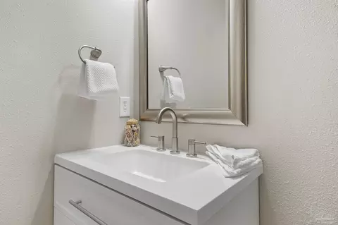 Bath - 284 Dolan Dr, Cantonment, FL 32533 photo 9 of 11