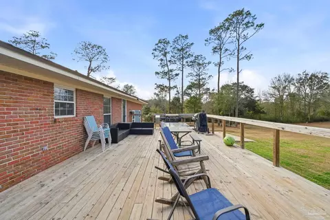 Exterior - 690 Cooley Rd, Cantonment, FL 32533 photo 2 of 8