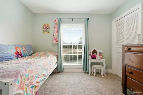 Bedroom - 690 Cooley Rd, Cantonment, FL 32533 photo 5 of 7