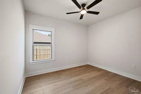 Bedroom - 6576 Kembro Rd, Milton, FL 32570 photo 4 of 5