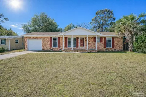3815 Summer Dr, Pensacola, FL 32504